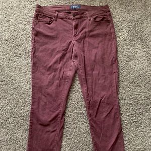 Old navy rockstar jeans!